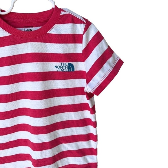 The  North Face size 5 (110 cm) t-shirt - Picture 2 of 4